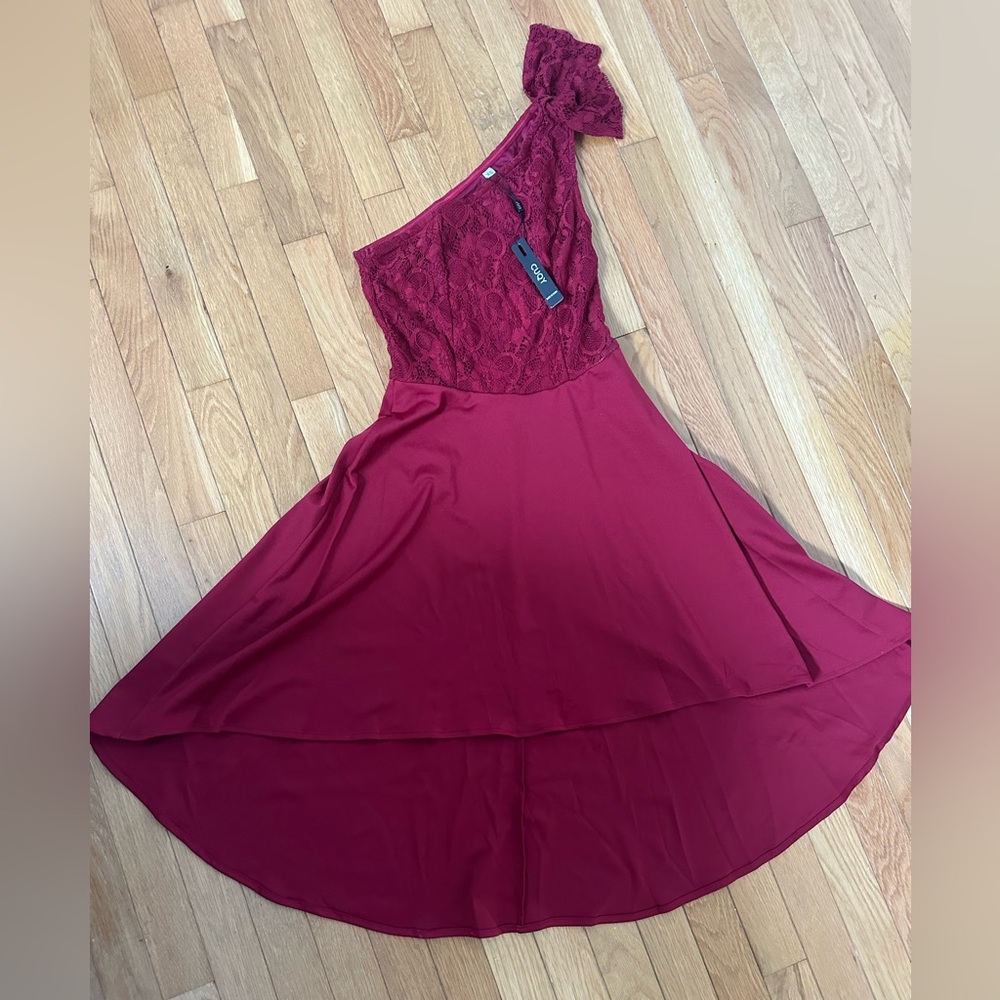 Elegant One Shoulder Burgundy High-Lo Dress Size XS